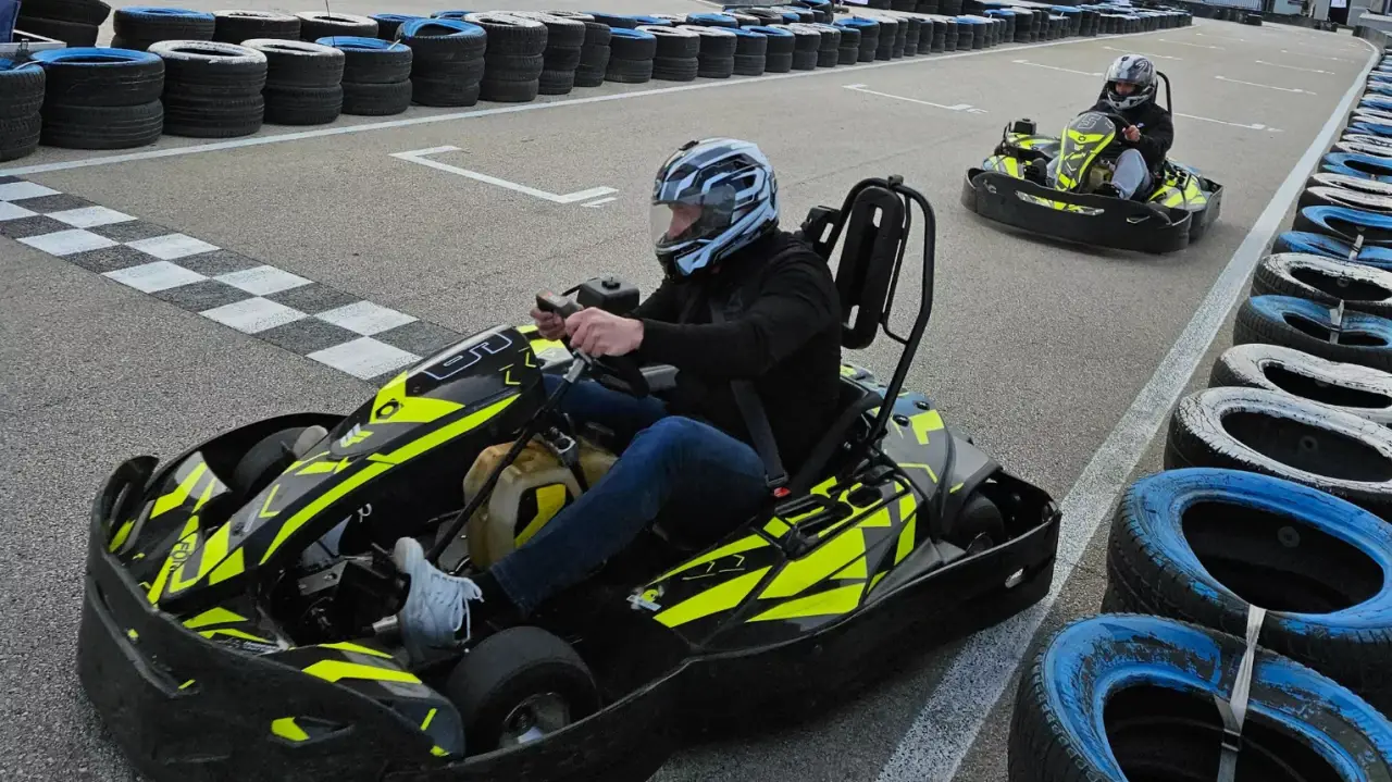 Gokartozás gyerekeknek a Hungaroring gokartpályáján 3 futamban - 14 éves korig!