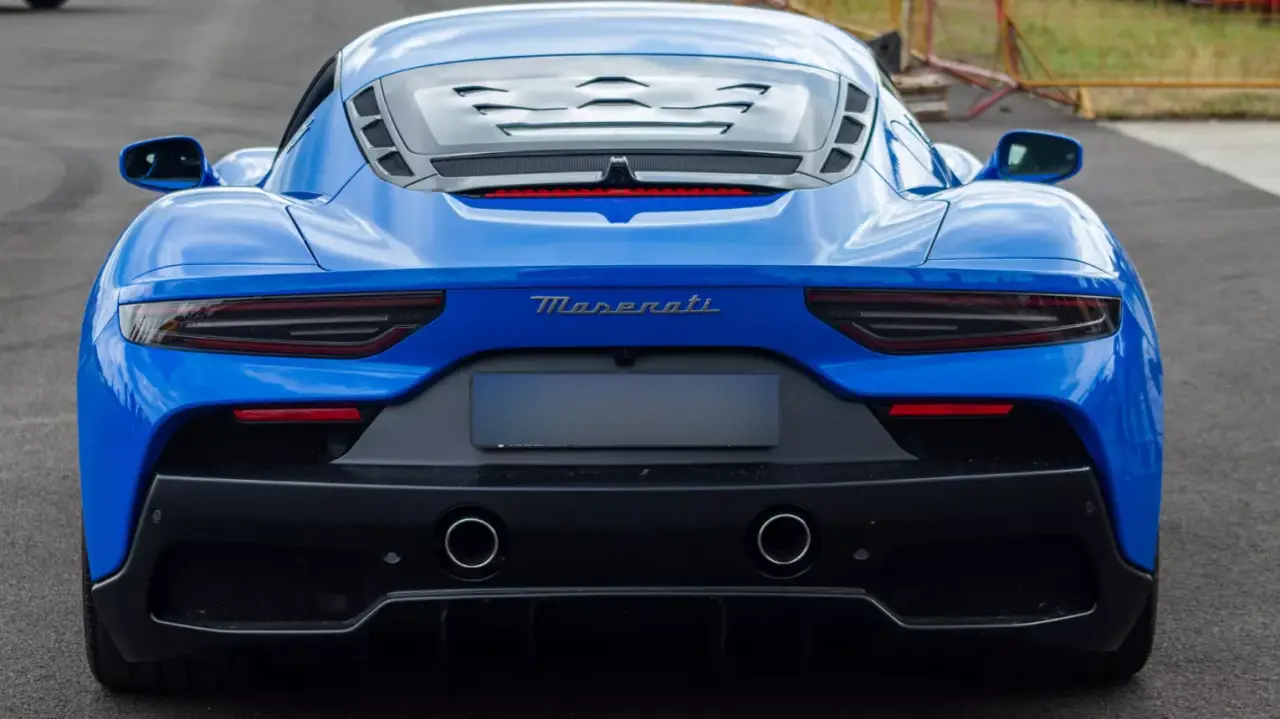 Maserati MC20 élményvezetése Ausztriában Párndorf mellett