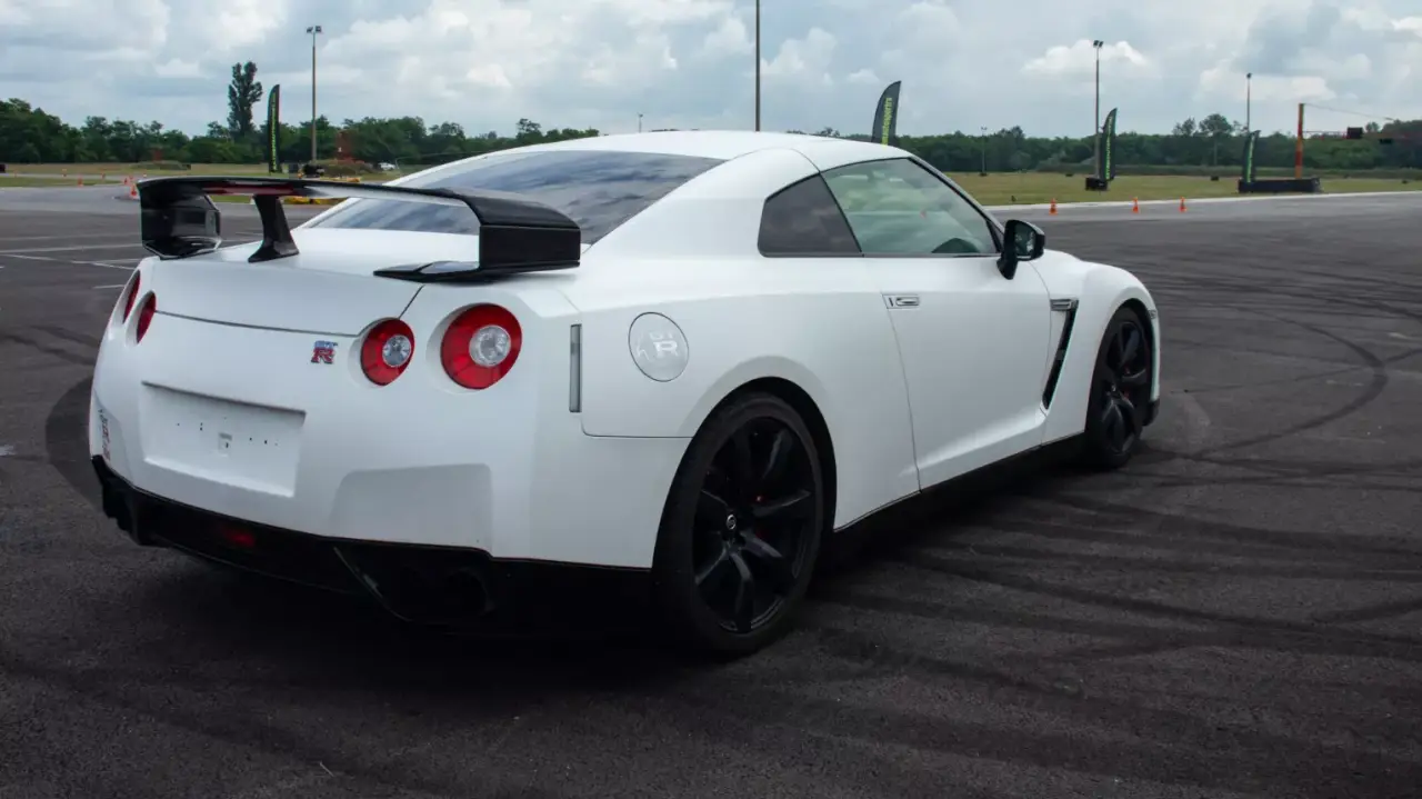 Nissan GT-R élményvezetés az Euroringen