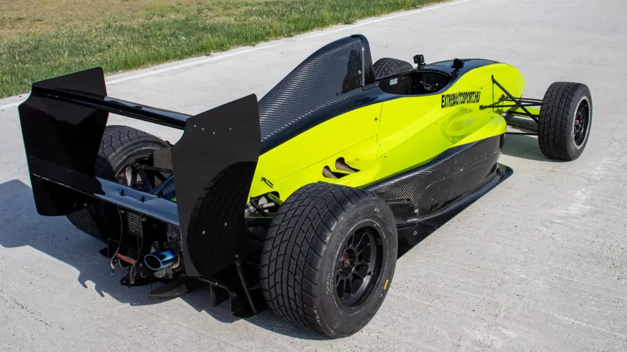 Formula Renault 2.0 versenyautó vezetés az Euroringen