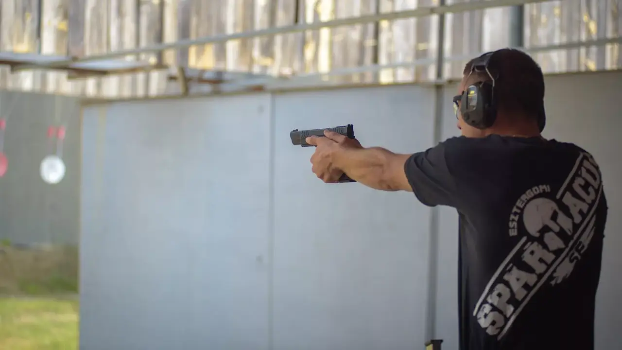 Mindent bele élménylövészeti csomag a Dorogi Lőtéren