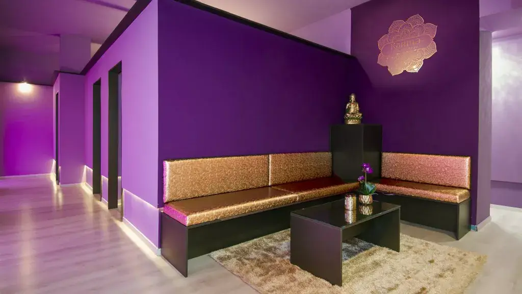 Olajos, feltöltő thai masszázs Karma Szalonban