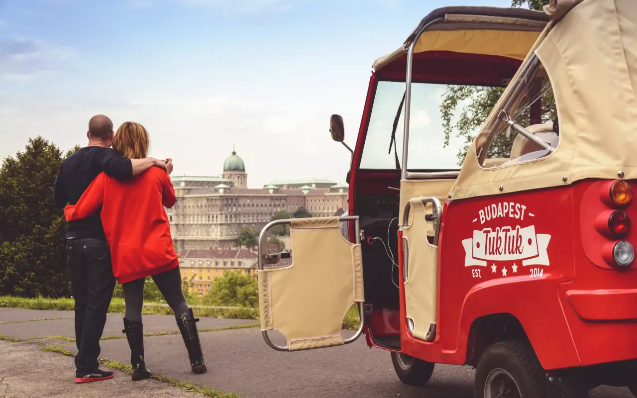 Romantikus túra Tuk Tuk-kal