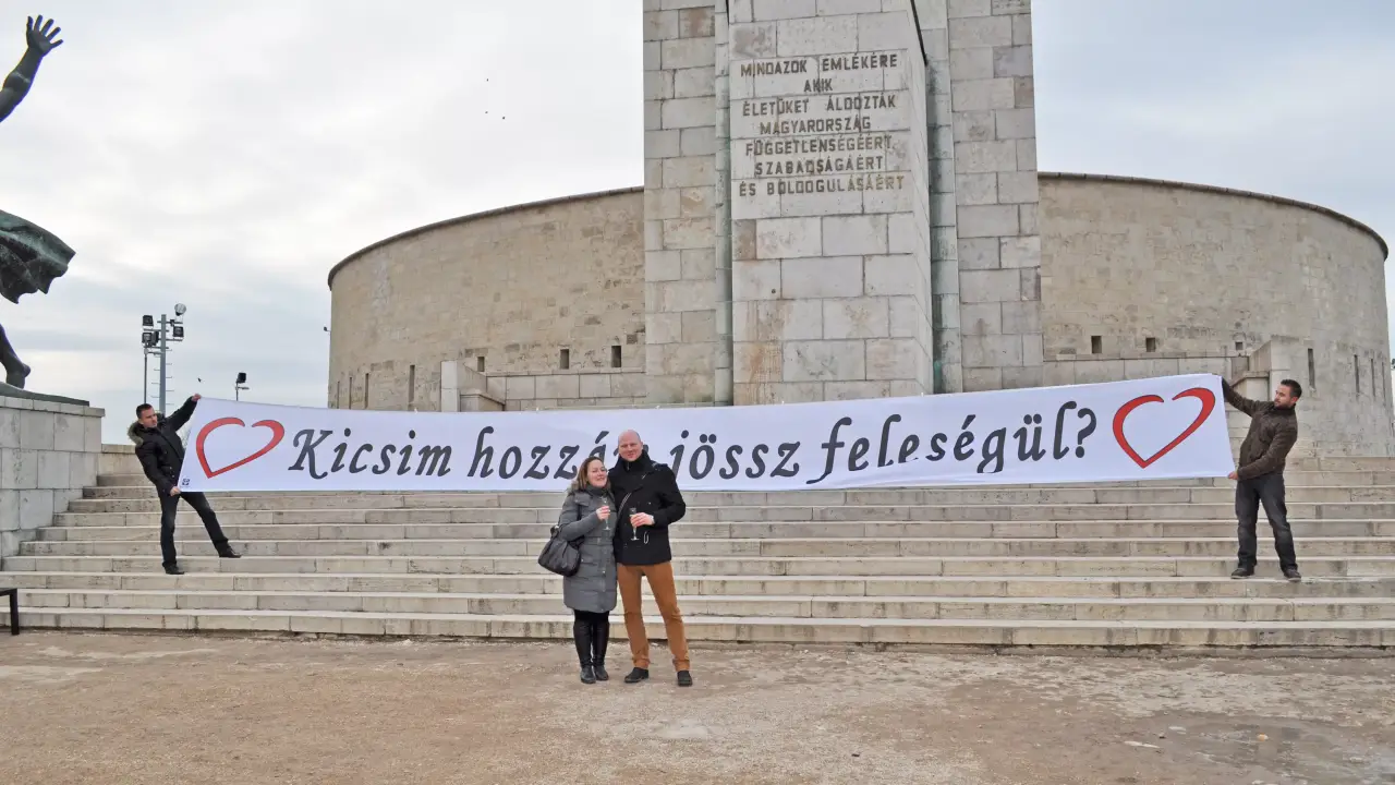 Romantikus Vallomás ponyván