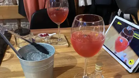 Romantikus vacsi élménycsomag – Főzz pároddal a Budapest Makery-ben 3