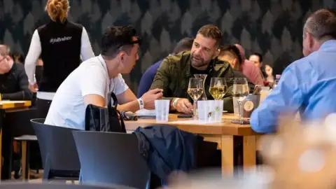 Szőlőtőkétől a palackig – Borkóstoló a Folly Arborétumban 2