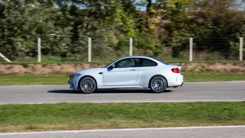 BMW M2 élményvezetés az M-Ringen – hétköznap/hétvégén 3