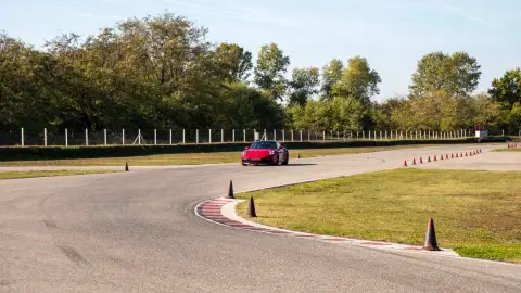 Porsche 911 élményvezetés az M-Ringen – hétköznap/hétvégén 6