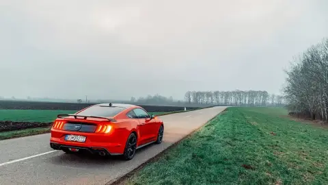Fiús élményautózás Mustang GT55-el Debrecen és környékén 3