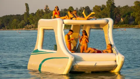 Portless Delux II Catamarán bérlés Balatonaligán 8