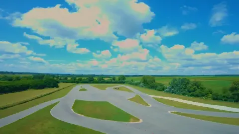 Lamborghini Huracán élményvezetés az M-Ringen – hétköznap/hétvégén 2