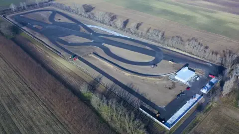 Maserati MC20 élményvezetés az M-Ringen – hétköznap/hétvégén 2