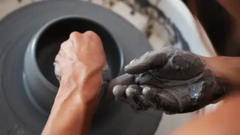 Korongozás Anyuval! – Anya-Lánya kerámia workshop Nyíregyházán 3