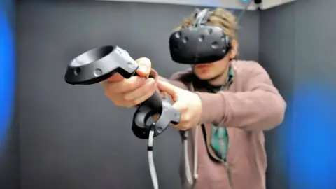 "REBEL" páros 2 az 1-ben élménynap! – Lövészet & VR Szabadulószoba 2