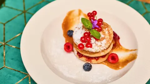 Eggscuse Me?! – Bottomless Brunch Budapest belvárosában 22