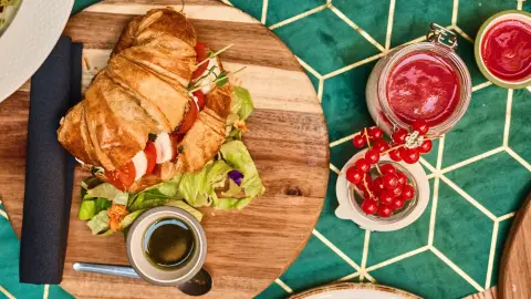 Eggscuse Me?! – Bottomless Brunch Budapest belvárosában 23