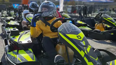 Gokartozás a Hungaroring gokartpályáján/ 3 futamos menetre 11