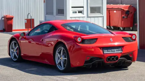 Ferrari 458 élményvezetés az M-Ringen – hétköznap/hétvégén 7