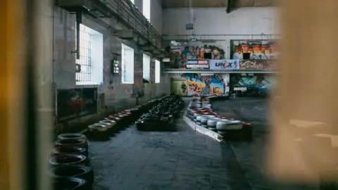 Benned van a bajnok! – Csoportos gokart futam Budapesten a Gokart Arénában 8