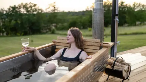 2 éjszaka a Hikki kádas Zeusz Apartmanban Nagyradán 19