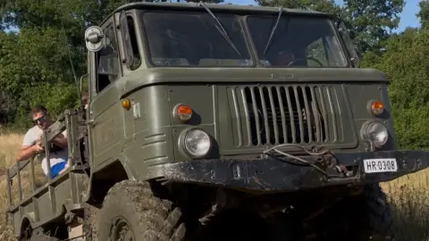 Platórodeó! – Utazás egy igazi katonai csapatszállítóval Balatonakalin 10