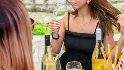 Borkóstoló hidegtállal Etyeken a Zoád Borteraszon 6