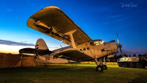 Katonai Élmény Apával: Látogatás egy Harcászati Bázison 1