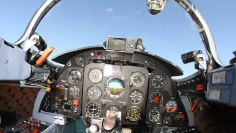 Katonai Élmény Apával: Látogatás egy Harcászati Bázison 10