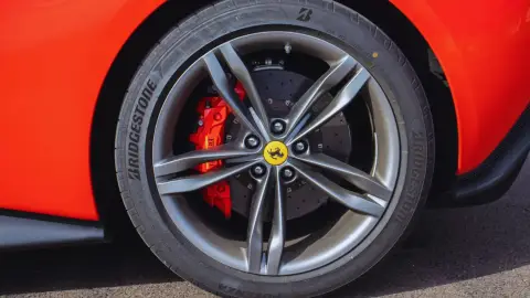 Ferrari 296 GTB élményvezetés a Kakucs Ringen 7