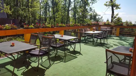 Hegyvidéki pihenés kettesben Dobogókőn, a Platán panzióban 7