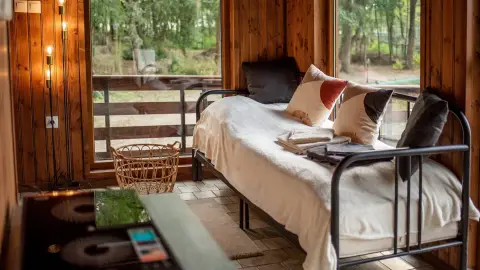 Zarah tanya Tóparti lakja pár meghitt éjszakára 2