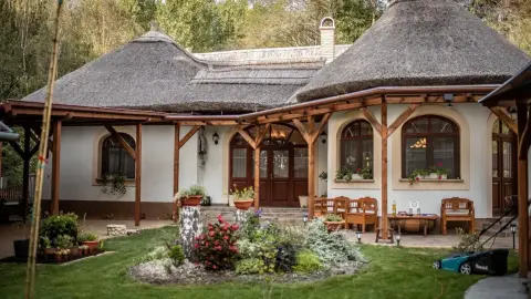 Anti-stressz csomag menedzsereknek vagy pároknak a Zarah Tanyán 8