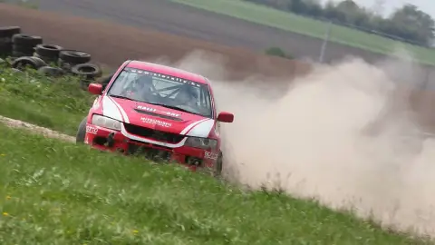 Mitsubishi Evoval rallyzás 1 km-es rallycross pályán Siófok mellett 4