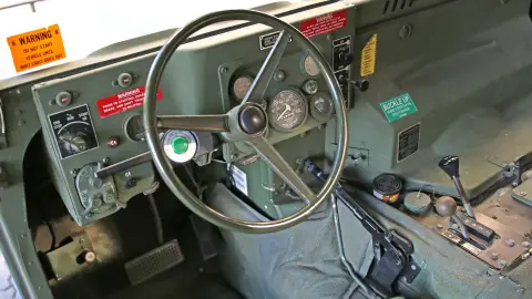 Igazi katonai Hummer, HUMVEE utcai élményvezetés 2