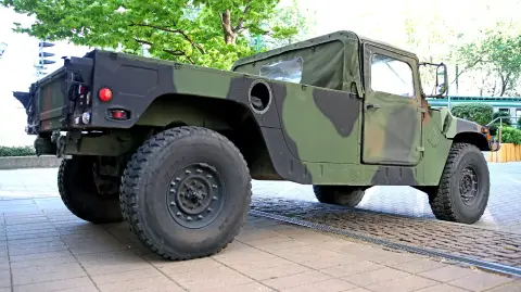Igazi katonai Hummer, HUMVEE utcai élményvezetés 7