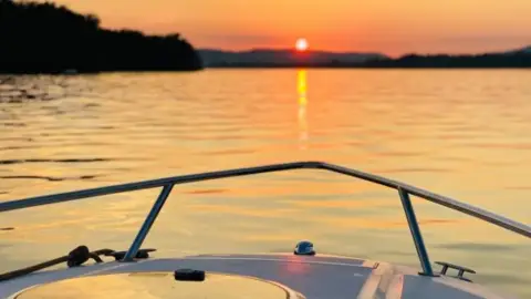 Romantikus naplemente vadászat Esztergomból indulva motorcsónakkal 5