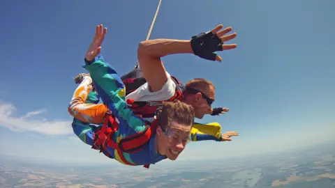 Tandemugrás Székesfehérvár mellett 4300 méterről 4