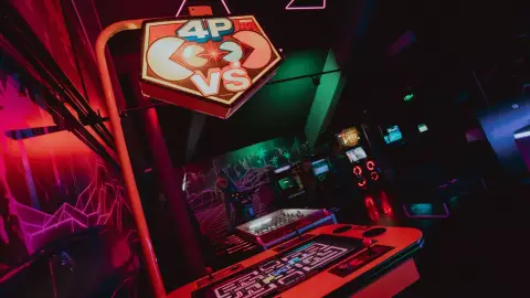 Retro játéktermi kaland a Gamerlandben/1 óra 1 fő részére