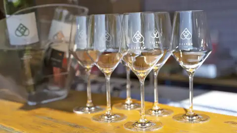 Kesztölci Szívek pincészeti borkóstoló - 6 boros 2