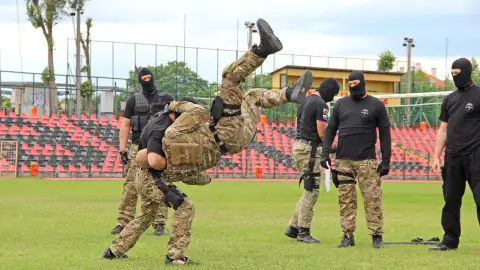 Speciális önvédelmi oktatás 4