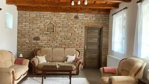 Kisdió Vendégház - Modern, autentikus parasztház Dégen 2