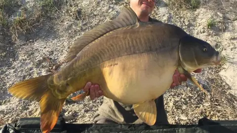 Horgász kaland és nyugi a Lupa tavon! 4