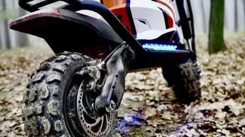 Extrém túraélmény Nitrollerekkel Szépvölgyben