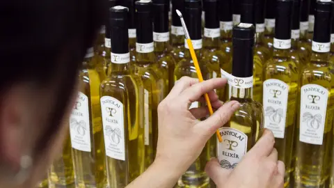 Panyolai 5 pálinkás csomag étvágyfalatokkal 6 főtől 4