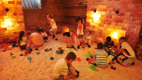 Gyerekeknek gyógyító Sóbarlang és sótaposó