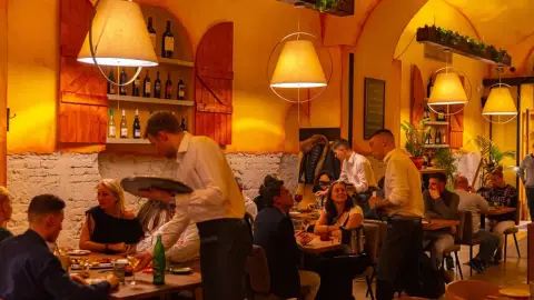 Tapassio Spanyol étteremben bevezetés a tapasok világába