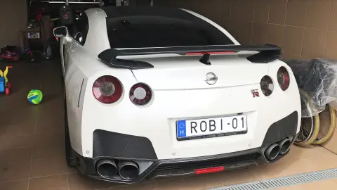 Egyedi tréfás rendszámtábla 1 nap alatt ajándékba 2