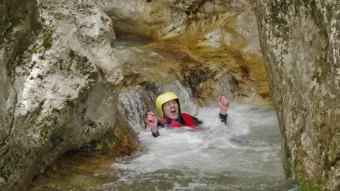 Canyoning kaland profikkal Szlovéniában 5
