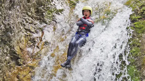Canyoning kaland profikkal Szlovéniában 6