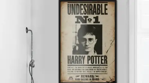 “Látta valaki ezt a varázslót?” Híres plakát akár megmozduló videóval 3